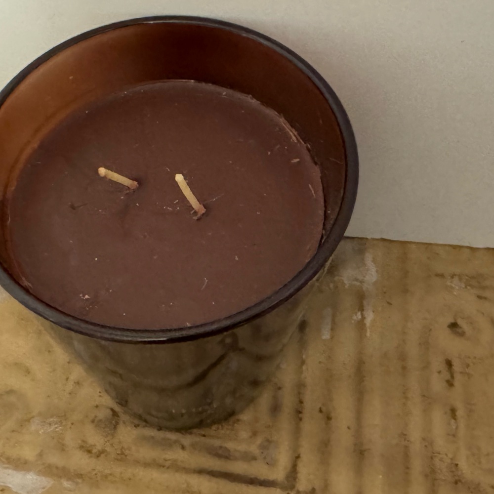 Threshold Studio McGee Black Pepper and Mahogany 2 Wick Candle - Picture 3 of 4